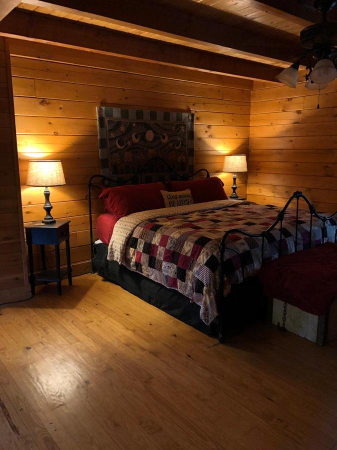 Fiddlers Roost B&B Cabins Galax Eksteriør billede