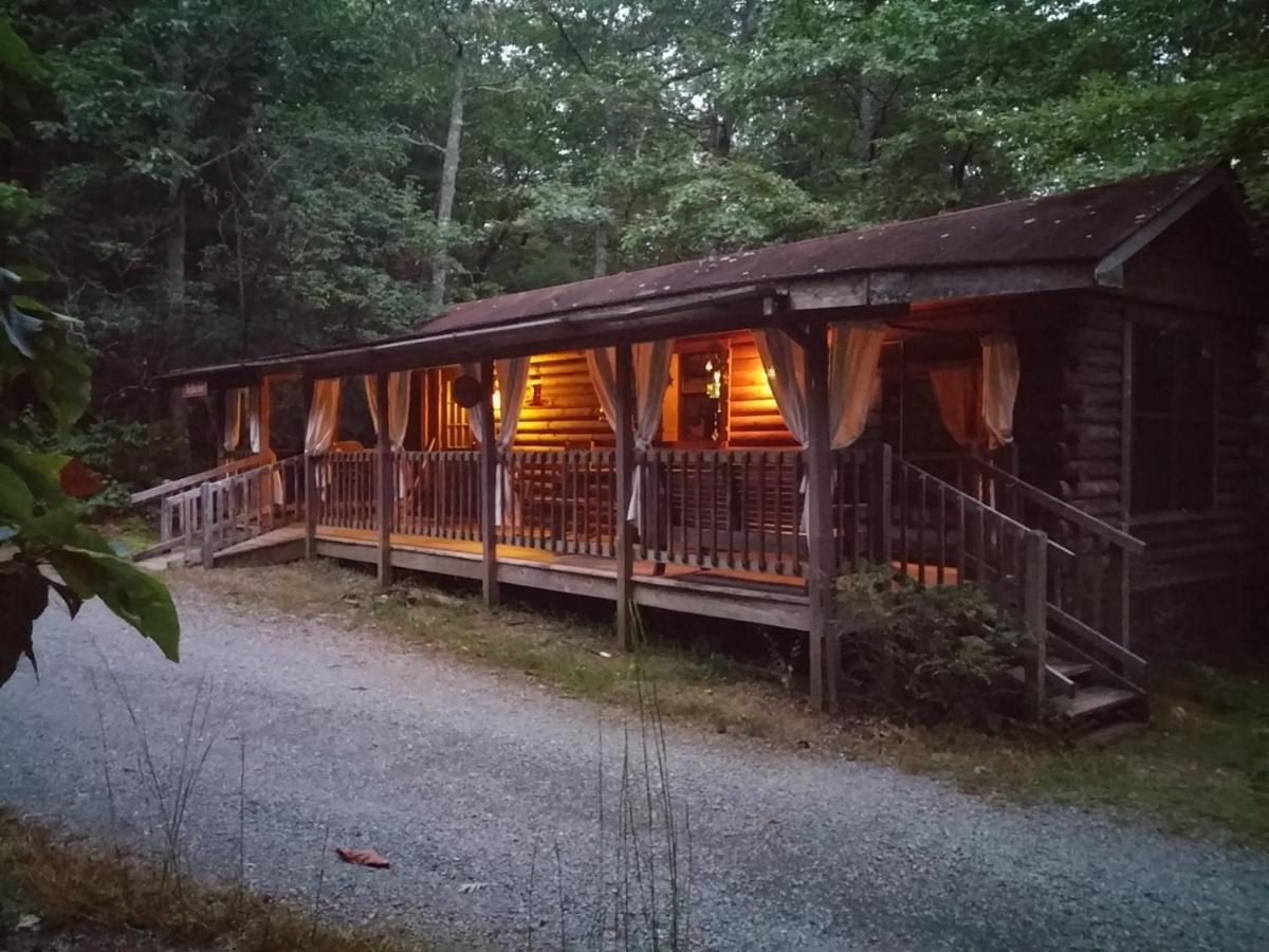 Fiddlers Roost B&B Cabins Galax Eksteriør billede