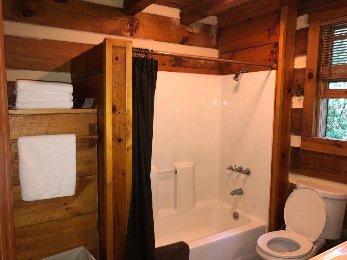 Fiddlers Roost B&B Cabins Galax Eksteriør billede